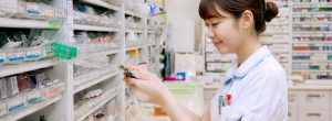 pharmacist-wide-woman-replaced-v2-high-resolution